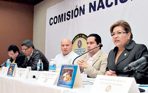 <p>Comisión. El Mitradel, empresarios y obreros en reunión.</p>