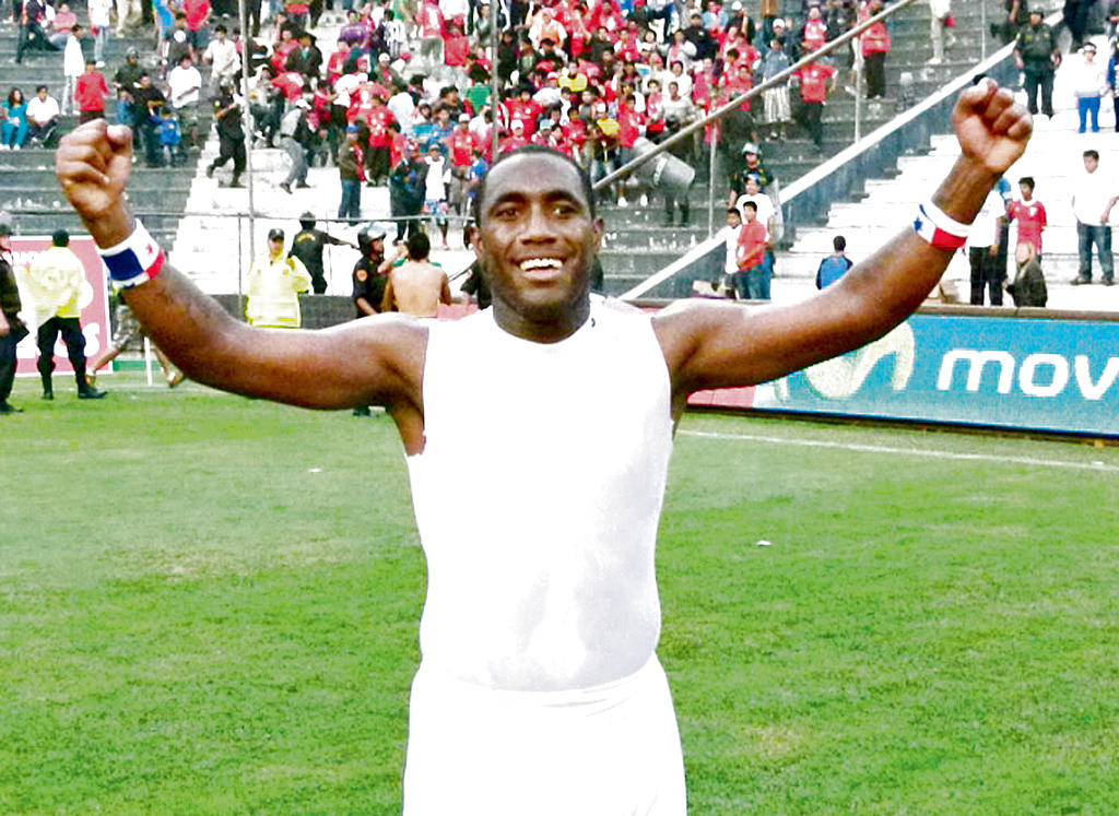 Figura. Luis Tejada ha marcado nueve goles este torneo.(Archivo)