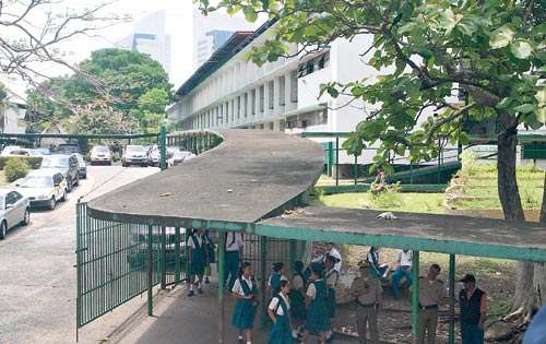 <p>1954. Escuela Profesional, primer colegio del área.</p>