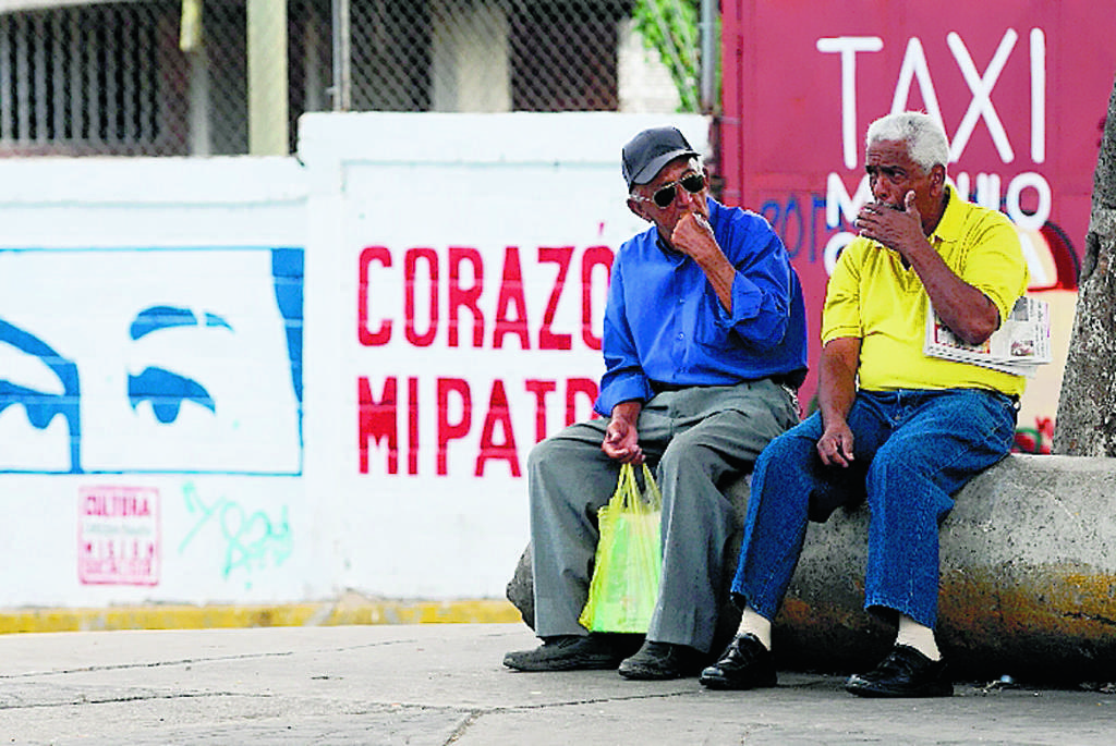 Población. Había incertidumbre entre los venezolanos.(EFE)