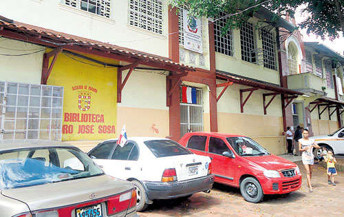 <p>Clases. Escuela Pedro J. Sosa de Calidonia. </p>