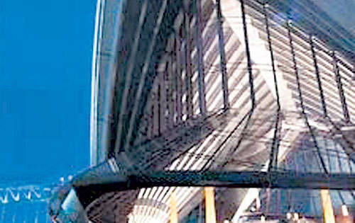 <p>Su especialidad es el atún con albahaca y vinagreta con semillas de mostaza. Dirección: en la Ópera de Sydney.</p>