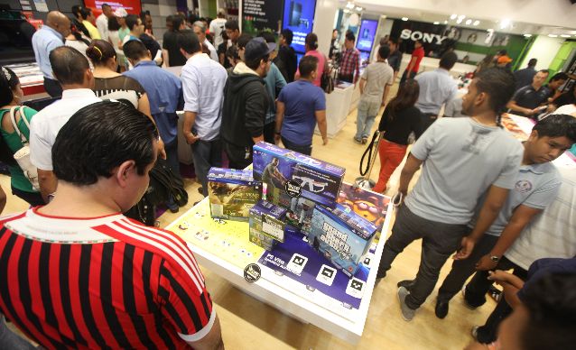 Reclamos a comercios suben 32 por ciento. Foto/Archivo<br>
