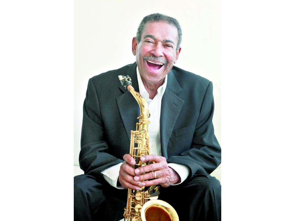 Eddy Pérez, saxofonista ()