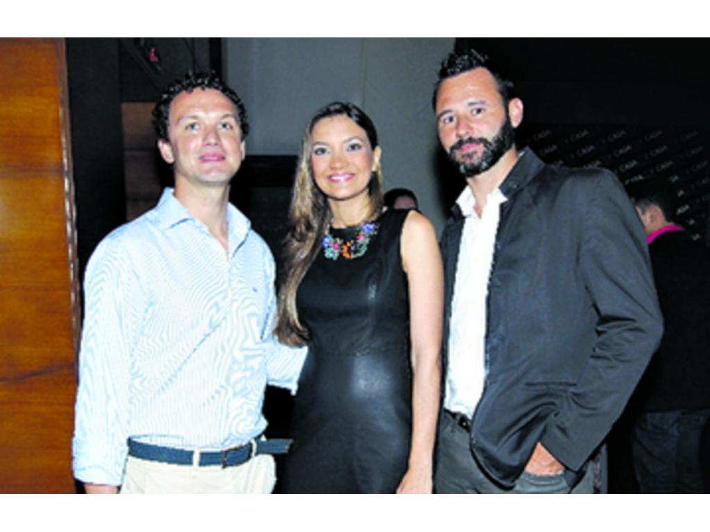 2. Germán Ferrer, Angélica Mosqueda Cano y Joaquín Martínez.