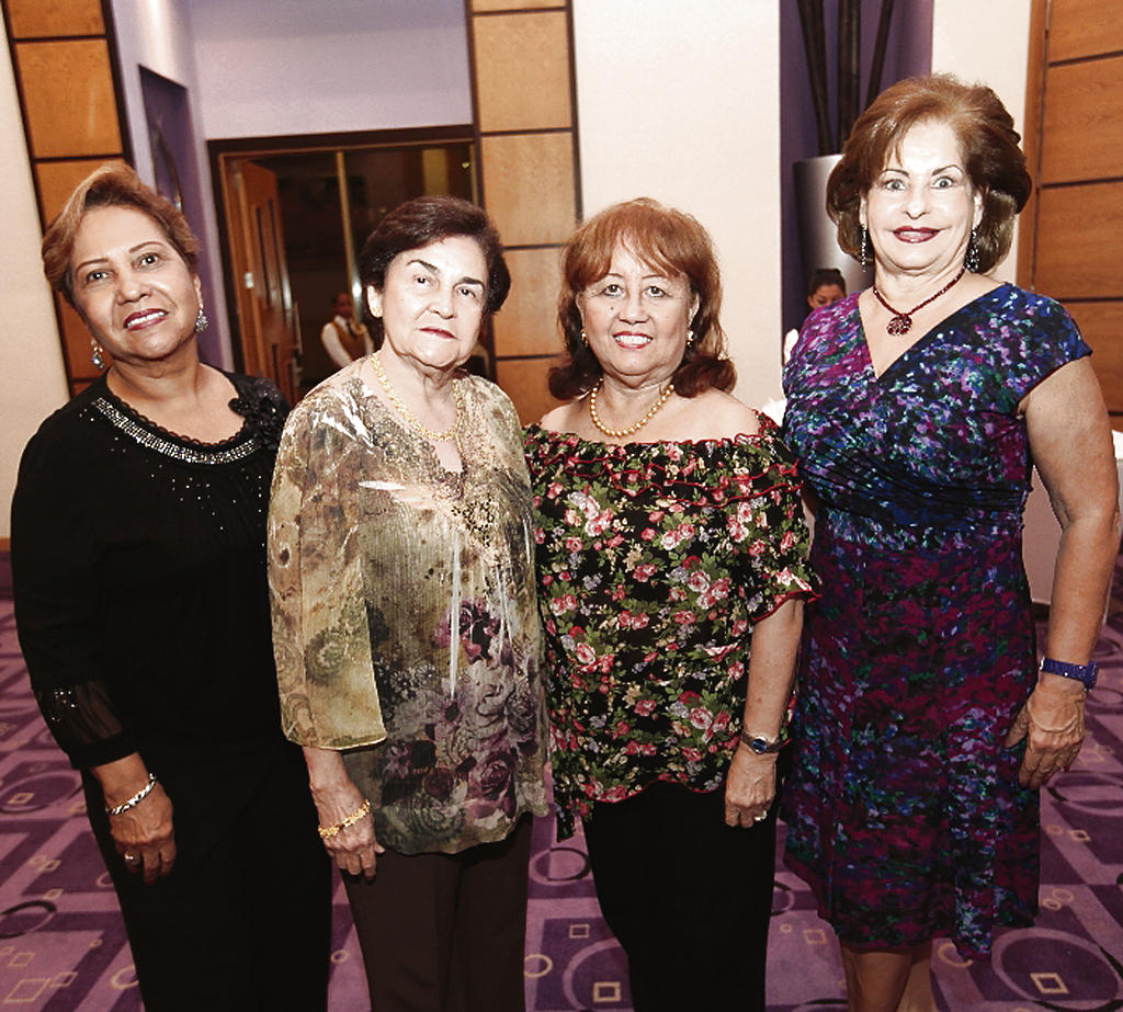 Inés de Randino, Guilleta de Miró, Gladys de Correa y Gloria de Alfaro.()