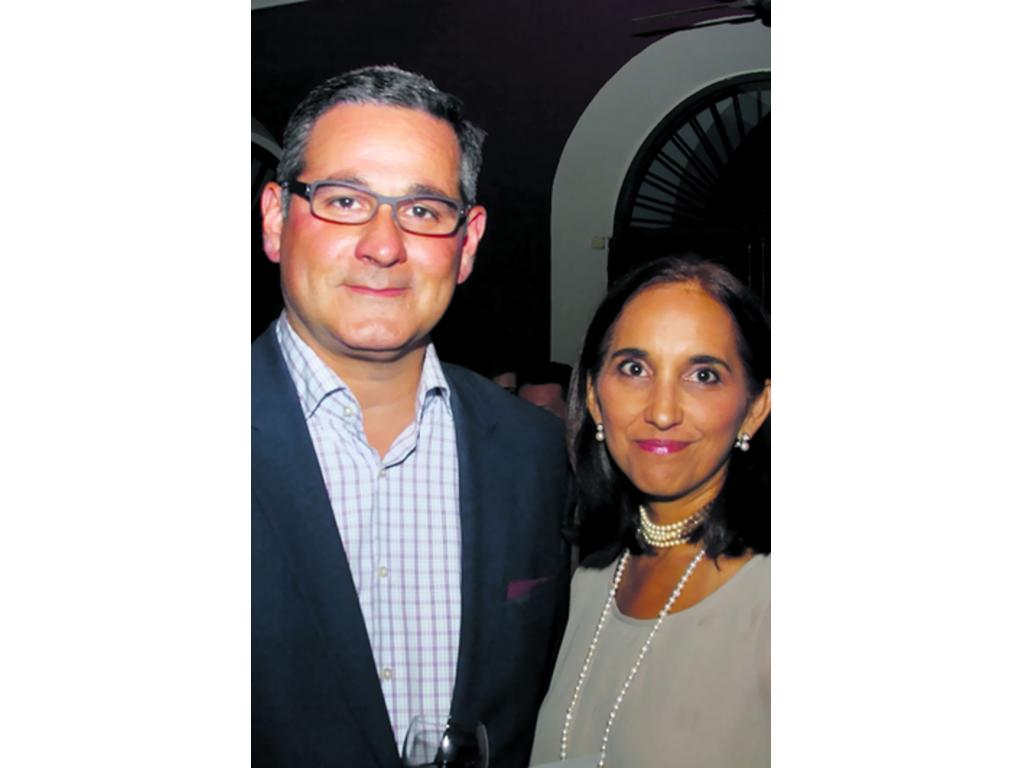 12. Marco Ameglio y Xenia Carles de Ameglio.