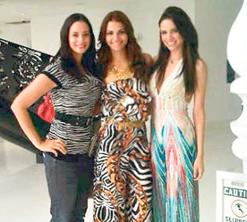 <p>En el lujoso hotel.</p>