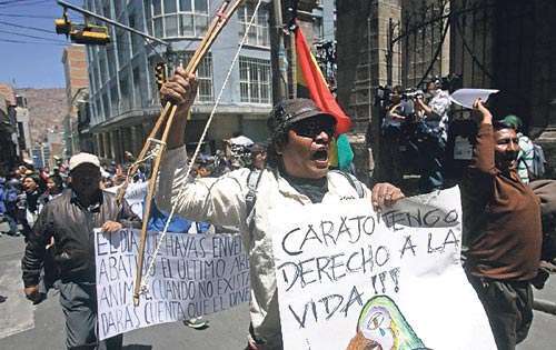 <p>Disgusto por la actitud asumida por el presidente Morales.</p>