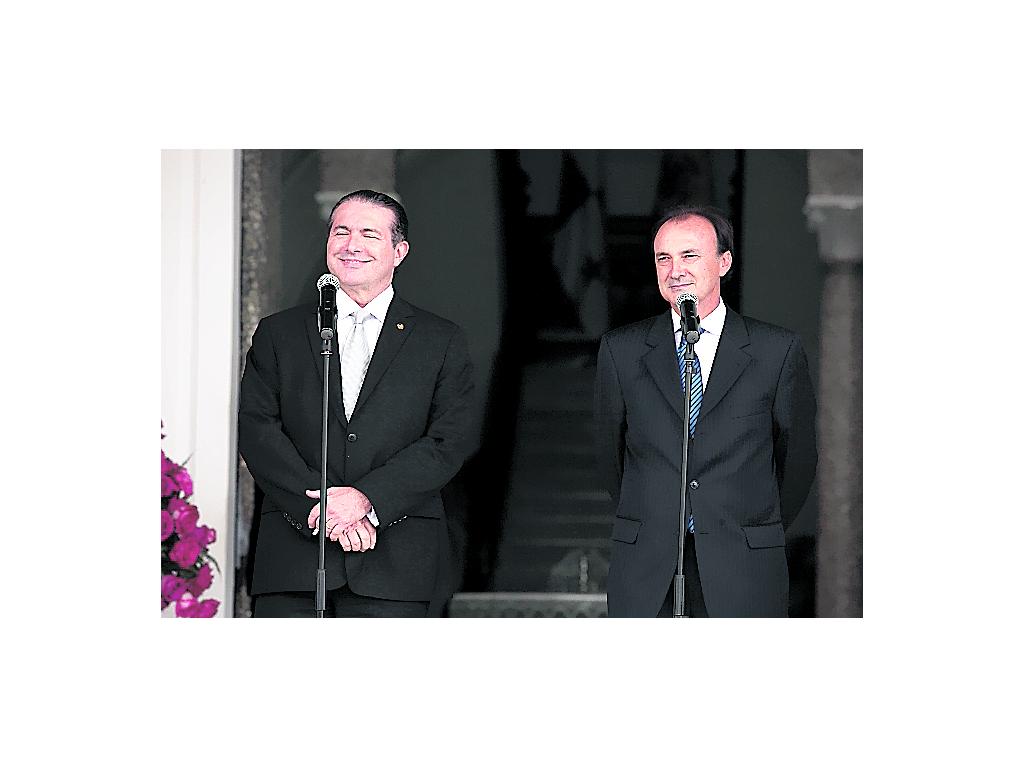 Figuras. Roberto Henríquez y Jesús Gracia.(Víctor Arosemena)