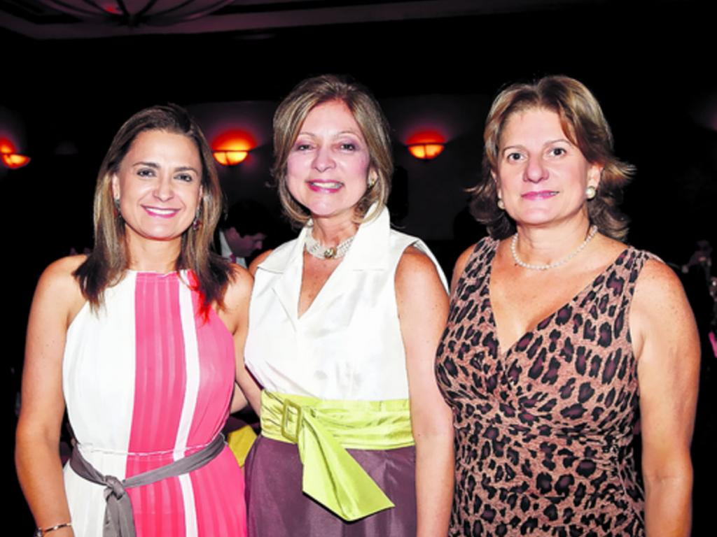 7. Luz Botero, Stella Alemán y Ana María de Icaza.
