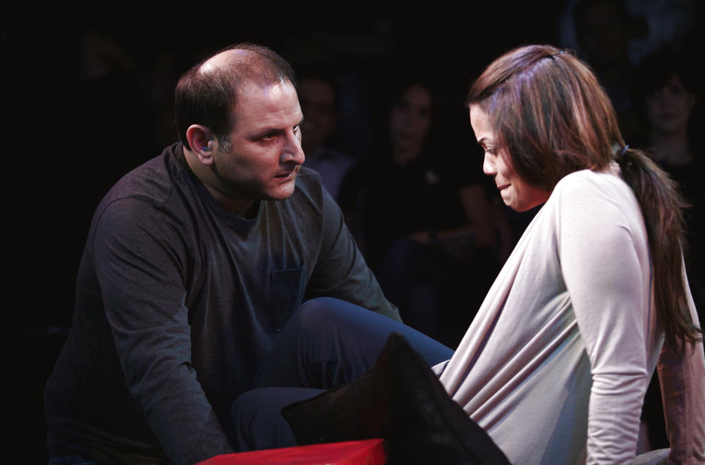 Drama. Aaron Zebede y Yescenia Navarro en Closer.(Abel Rodríguez.)