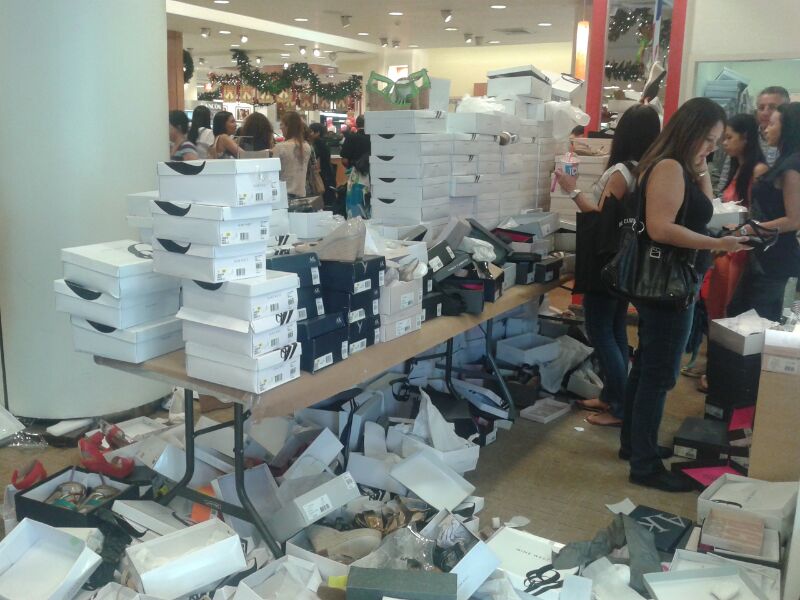 Las fémicas acabaron con los calzados. Fotos Andrea Giménez<br>