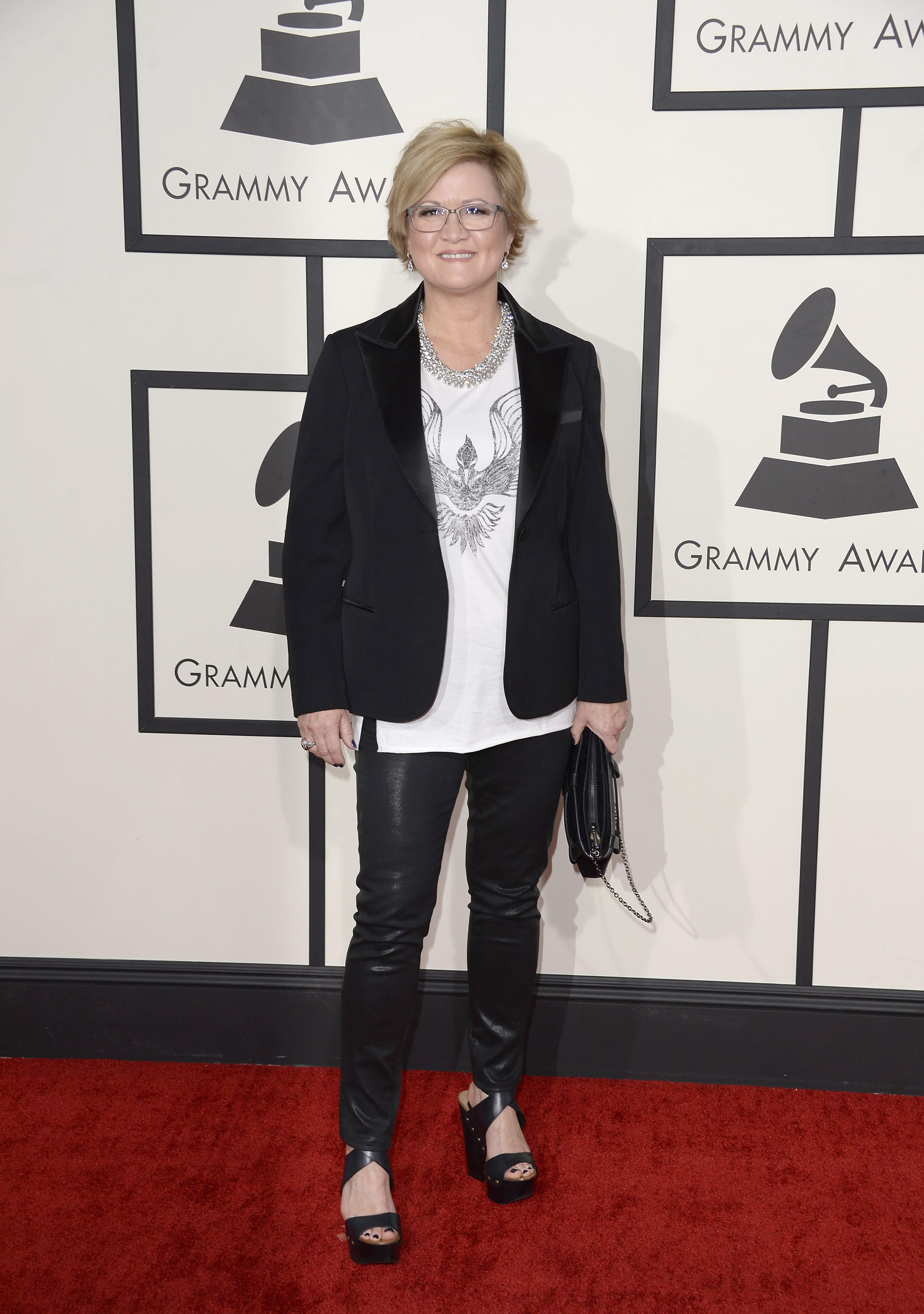Connie Harrington no alcanzó a ponerse su traje perfecto para desfilar
por la alfombra roja de Los Grammy 2014. Este look es digno de salir a
pasear un día normal, pero jamás para asistir a una gala de premiación.