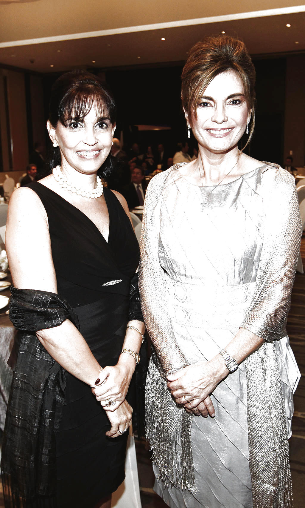 María Luisa de Aramburú y María Elena de Troncoso.()