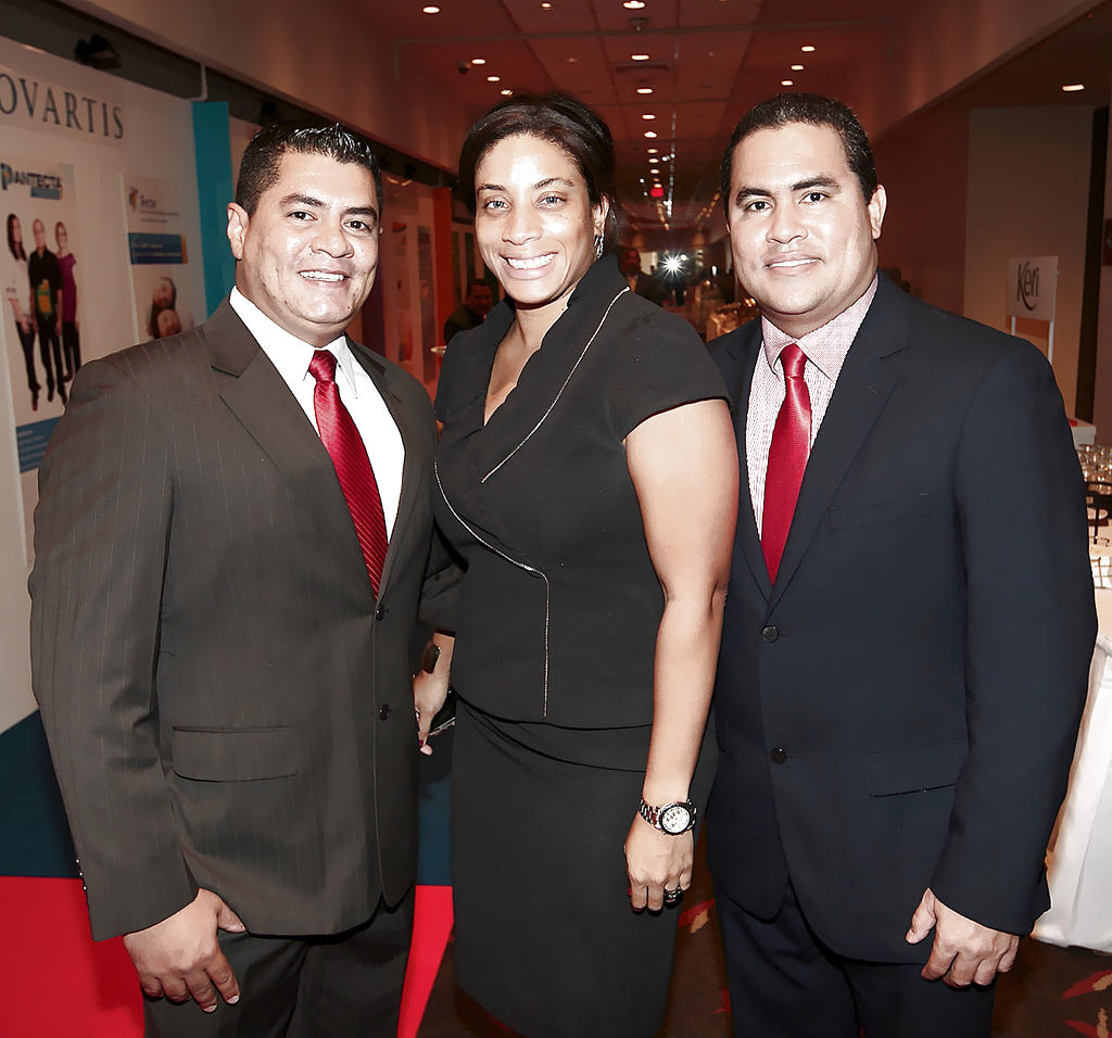 Héctor Acevedo, Jennifer Shedden y Álvaro Herrera.()