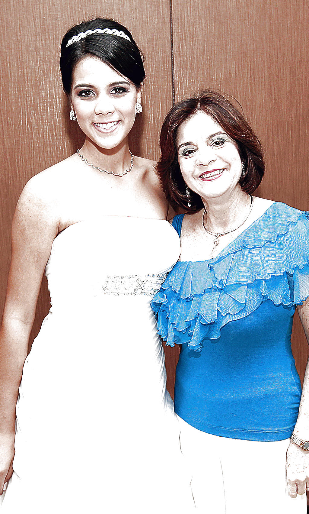 Mónica Lorena Crespo Chanis y Mariela de Chanis.()