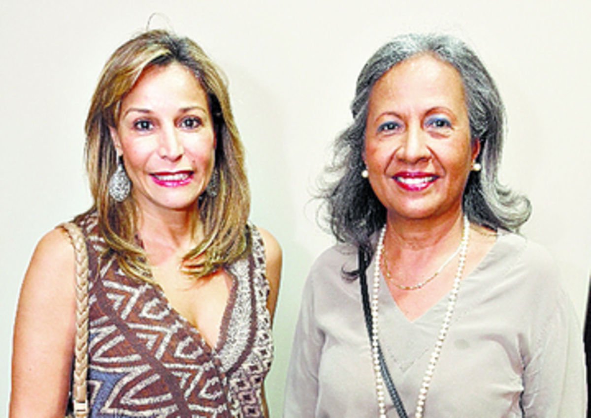 3. Grethel Hernández y Dagmar Álvarez.