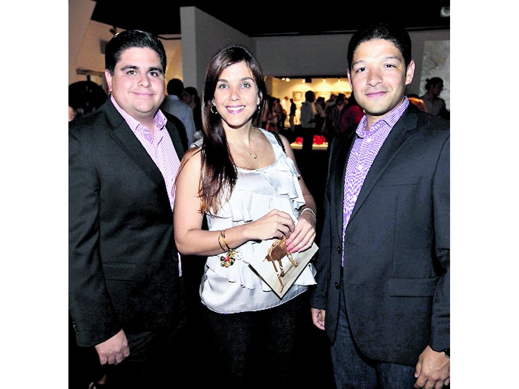 3. Eduardo Alfaro, Inés Vieira y Gabriel Cruz.()