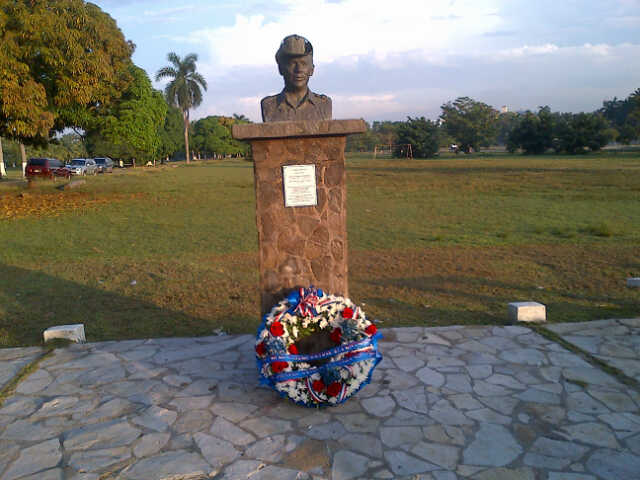Busto del general Omar Torrijos Herrera. Foto/Víctor Arosemena<br>