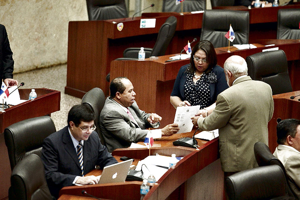 Cambios. Los oficialistas defienden sus propuestas.(Noriel Gutiérrez)