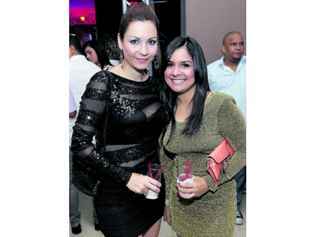 6. Jania Moscoso y Vicky González.