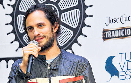 <p>Entrena. Gael García está día y noche en el gimnasio.</p>