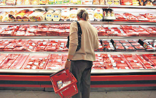 <p>El elevado precio se refleja en la carne, según Yakarta Ríos.<br></p>