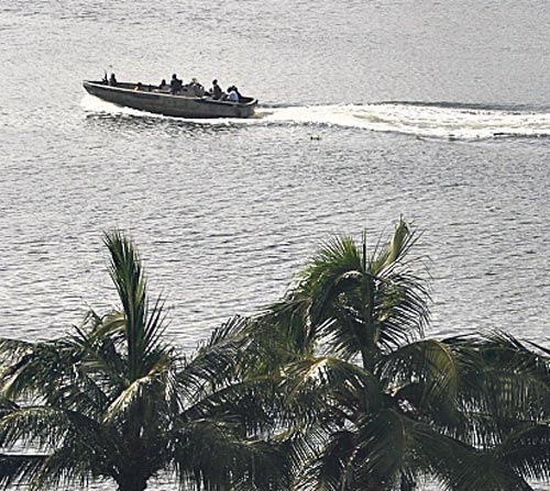<p>Búsqueda. Soldados buscan a opositores.</p>