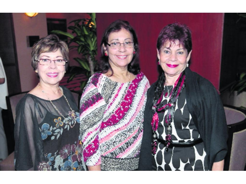 2. Mercedes Fux, Gilda de Barrera y Alina de Andrade.