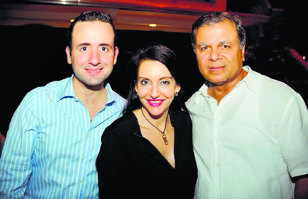 4. Javier Carrizo, Eliana de Pinzón y Alfonso Pinzón.