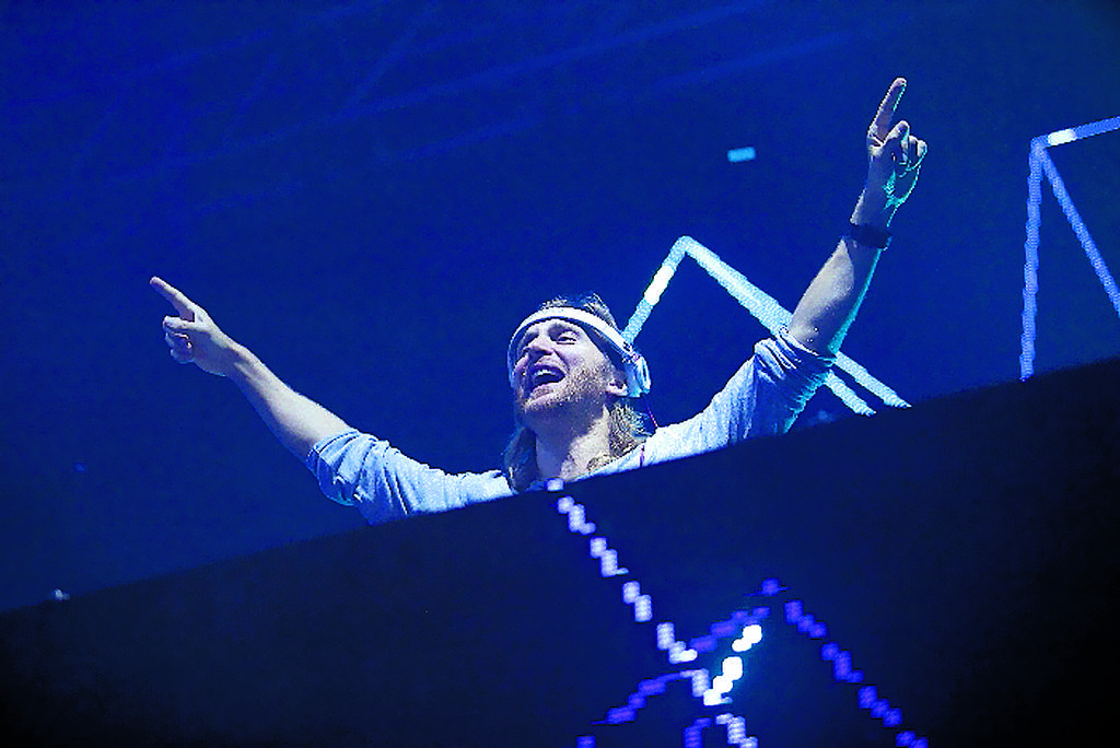 David Guetta. Complació con su repertorio de éxitos.()