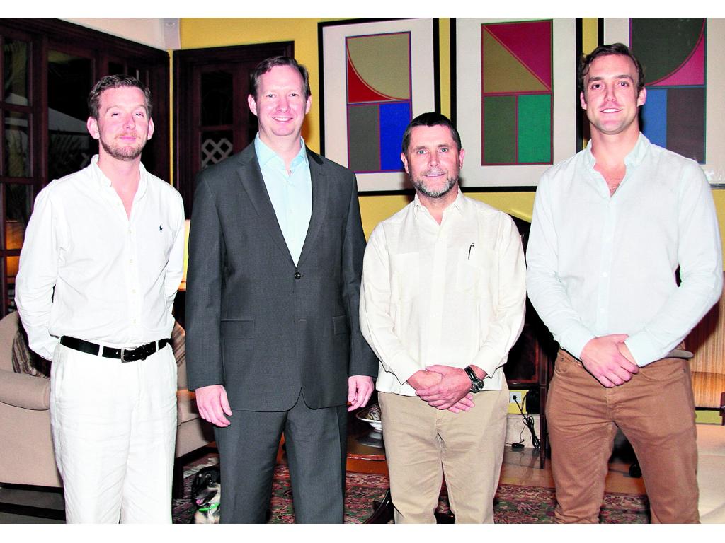 John Mackendrick, Frank De Lima, embajador Michael John Halloway y Dominic Le Moignam.(Omar Morales)