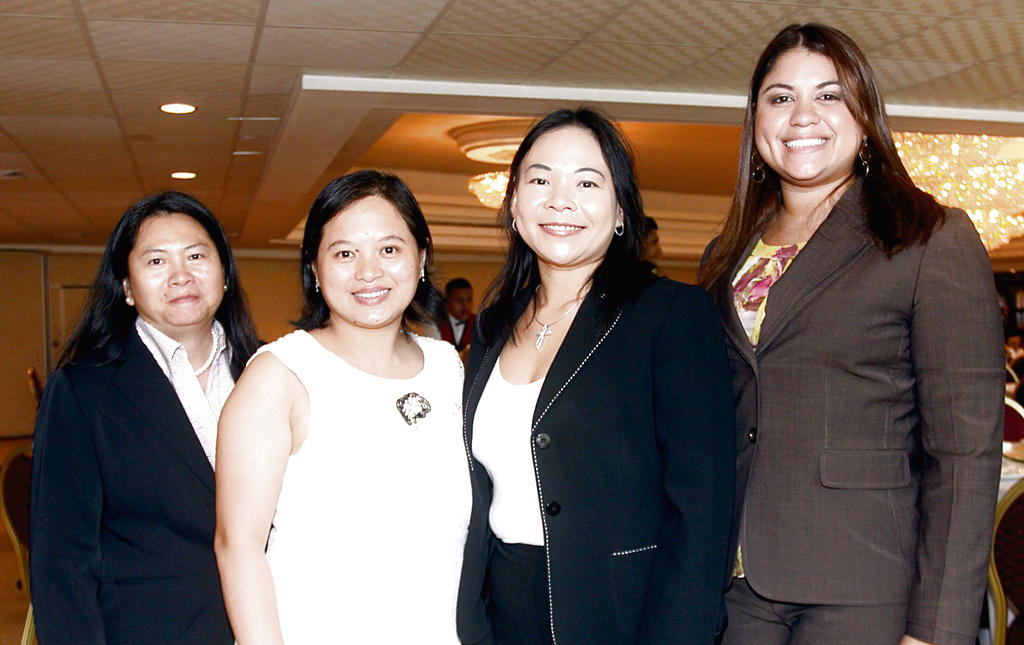 Anita de Chan, Rosa Liu de Montenegro, Gloria Lam y Yaizuri Zúñiga.()