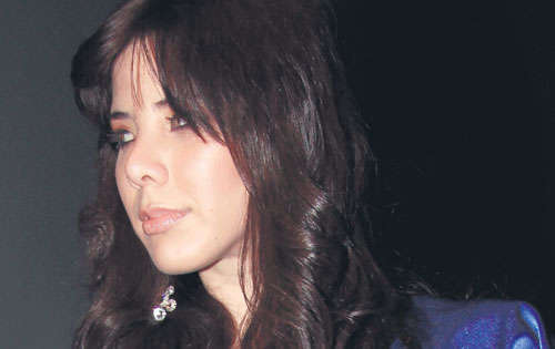 <p>Destácate en azul. Este enterizo con fajón es magnífico para asistir a algún evento semiformal.</p>