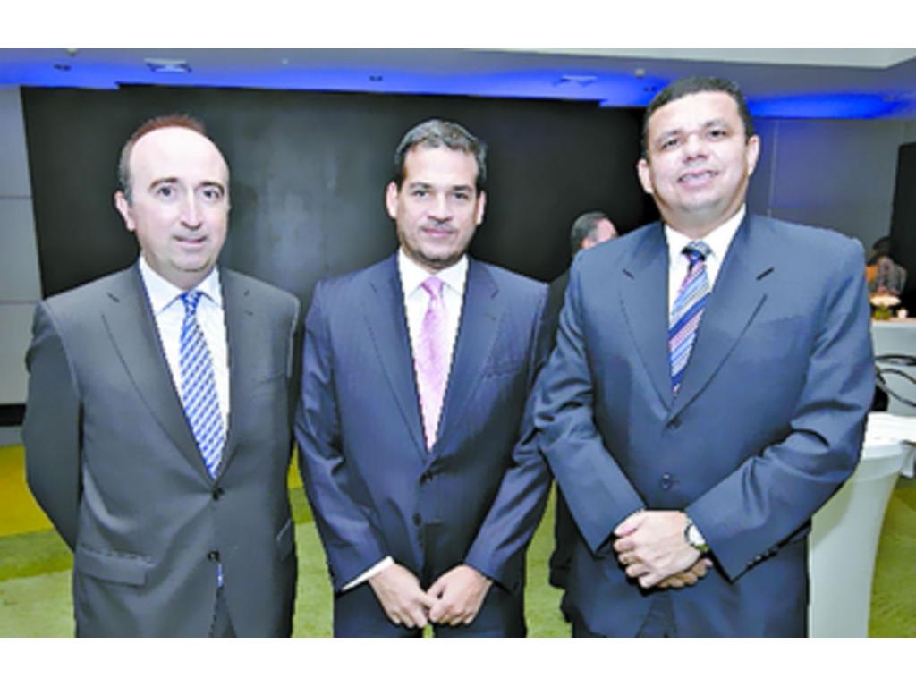 8. Rafael Quijarro, Publio Sánchez y Edwin Herrera.