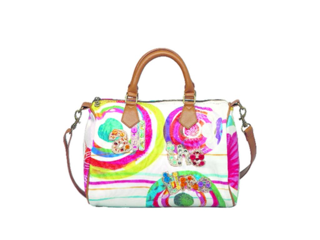 Complemento perfecto para las chicas en sus días de paseo. Esta cartera forma parte de la colección La Vida es Chula.