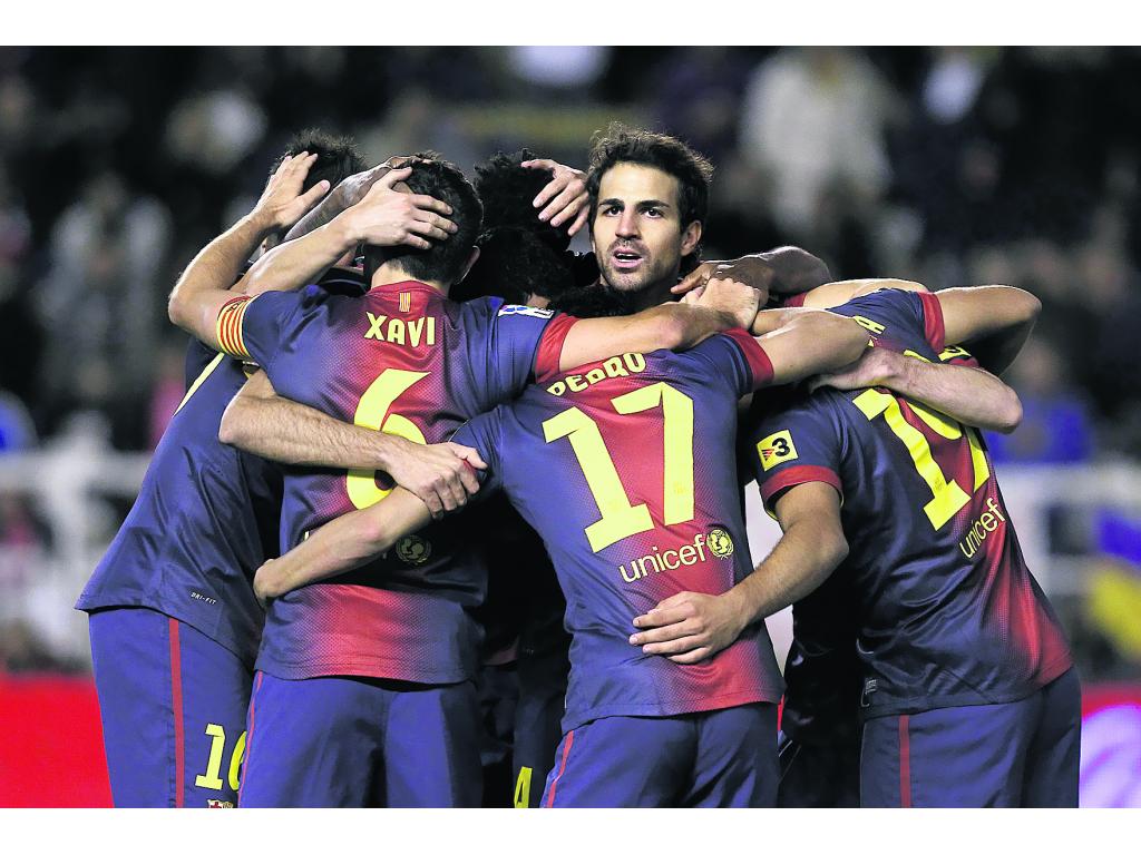 Alegría. Los blaugranas festejan uno de sus goles.(AP)