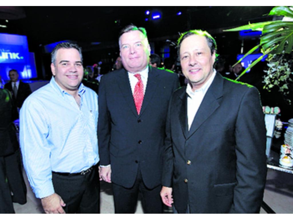3. Raúl Abadía, Otto Wolfschoon y Enrique Fernández.