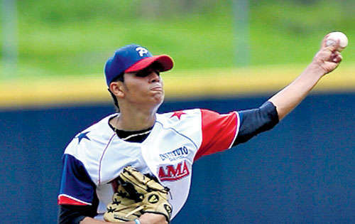 <p>Tranquilo. Anfernee Benítez ganó el juego.</p>