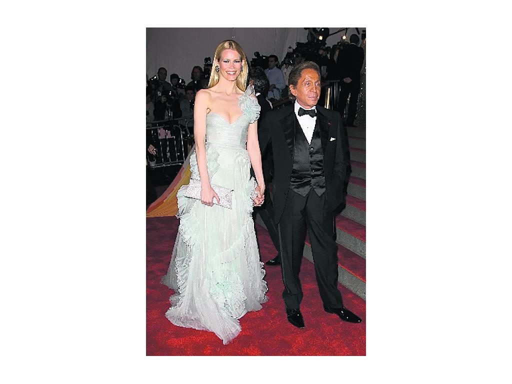 Junto a Claudia Schiffer.()