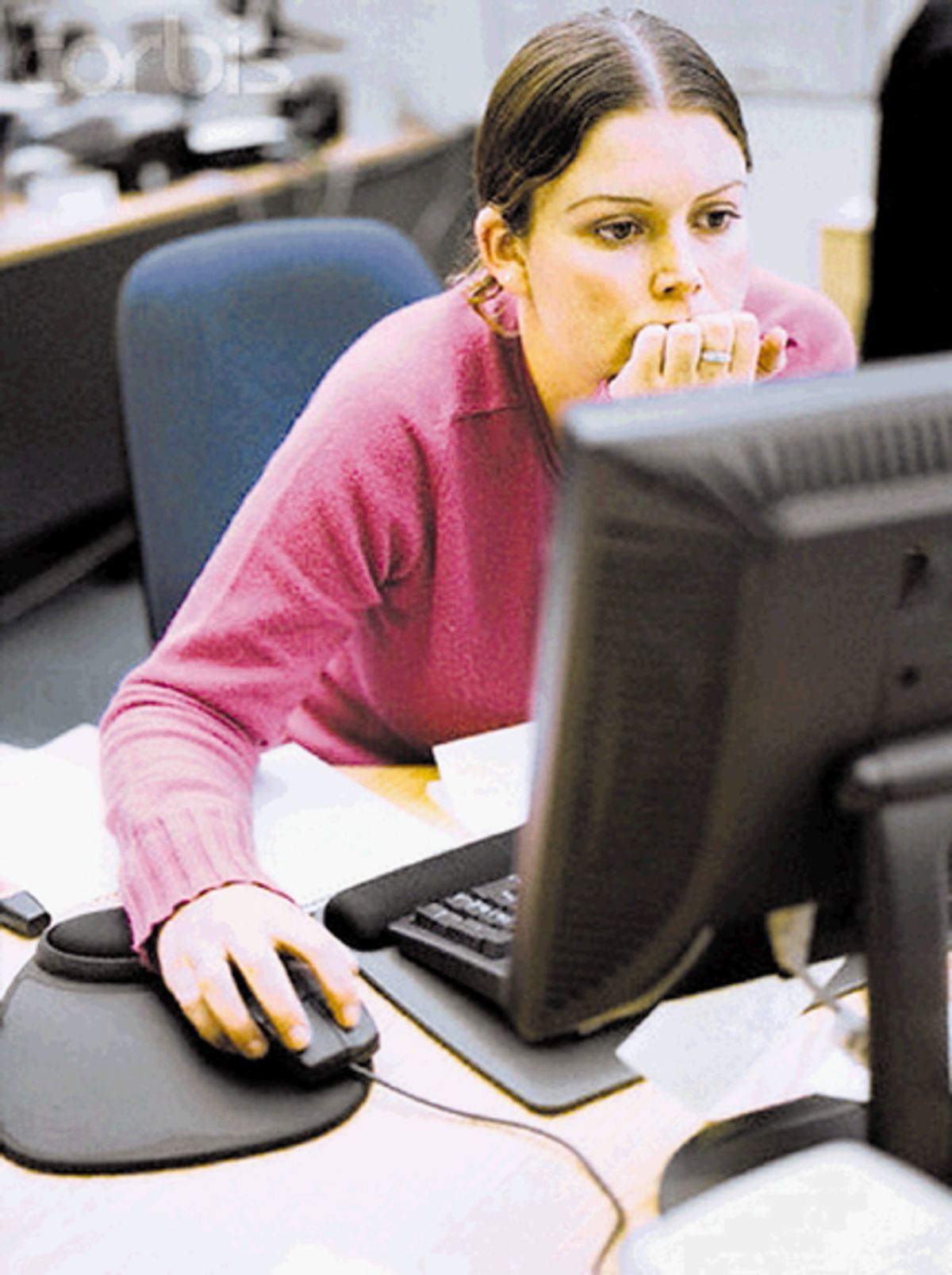 Hay que procurar que los trabajadores no se distraigan al usar internet.()