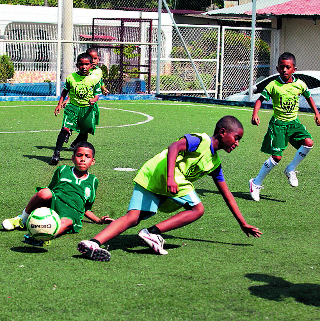 Los chicos practican todas las tardes.(Víctor Arosemena.)