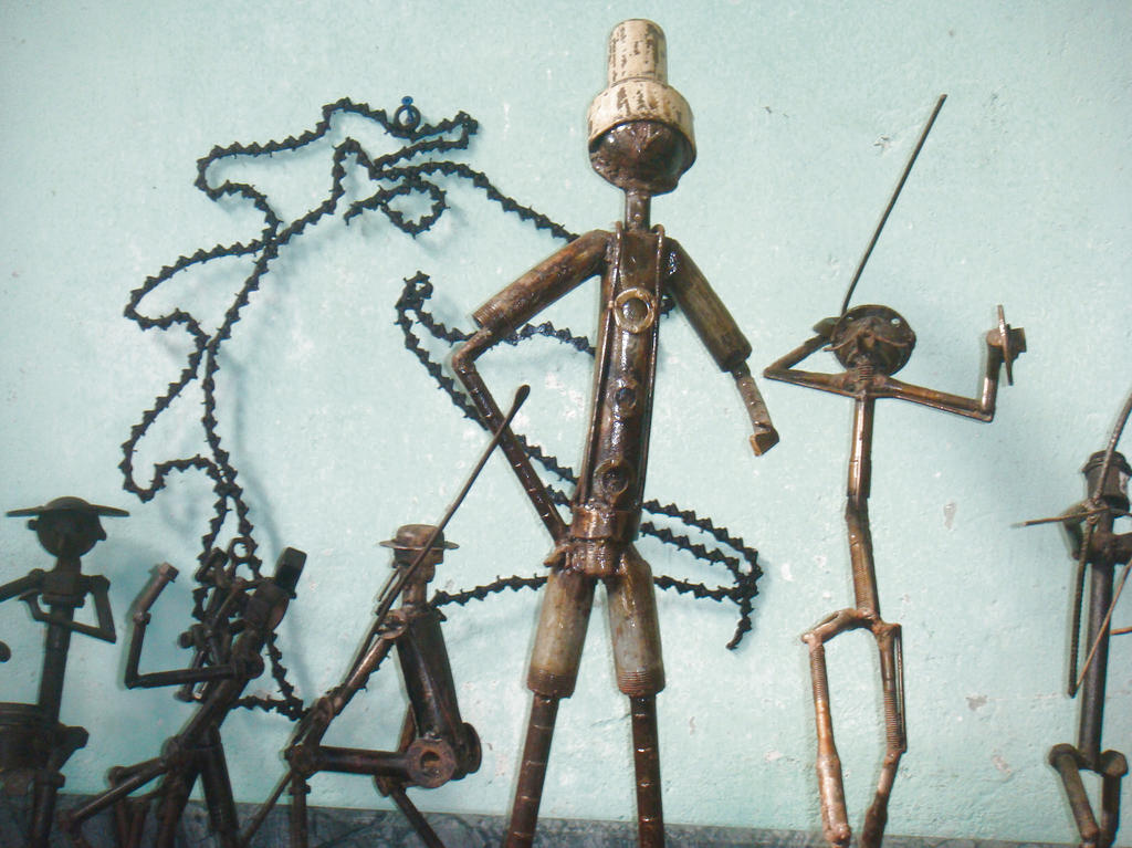 Arte. Entre las piezas están las esculturas de hierro.()