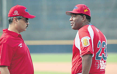<p>Hecho. Zapata (d) jugará su primera final como director.</p>