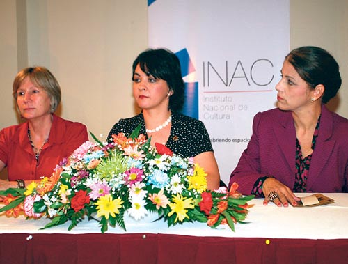 <p>Gala. Autoridades del INAC prestigiaron la ceremonia. </p>