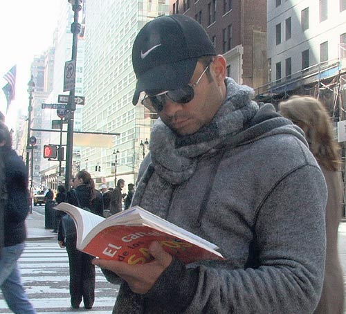 <p>Historia No le fue fácil convencer a Carmelo para el libro.</p>