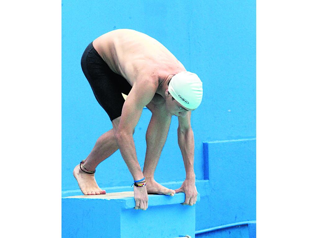 Natación. Los tritones dieron batalla.(FRANCISCO GONZÁLEZ)