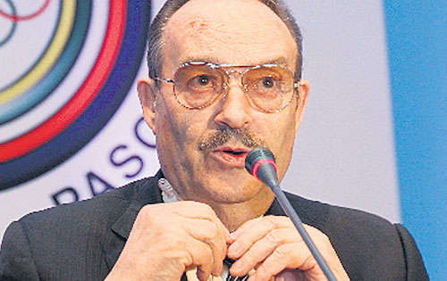 <p>Jefe. Vázquez Raña fue tajante con nuestros dirigentes.</p>