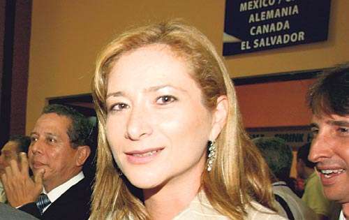 <p>Liliana Fernández, excónsul en Londres.</p>